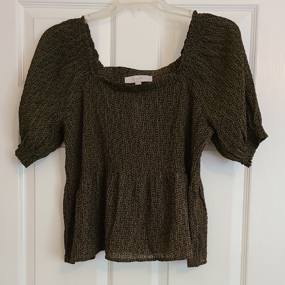LOFT Women's Black and Olive Blouse